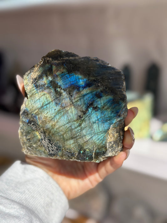 25 Labradorite