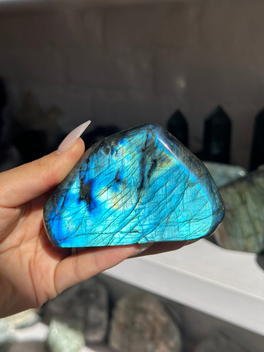 27 Labradorite