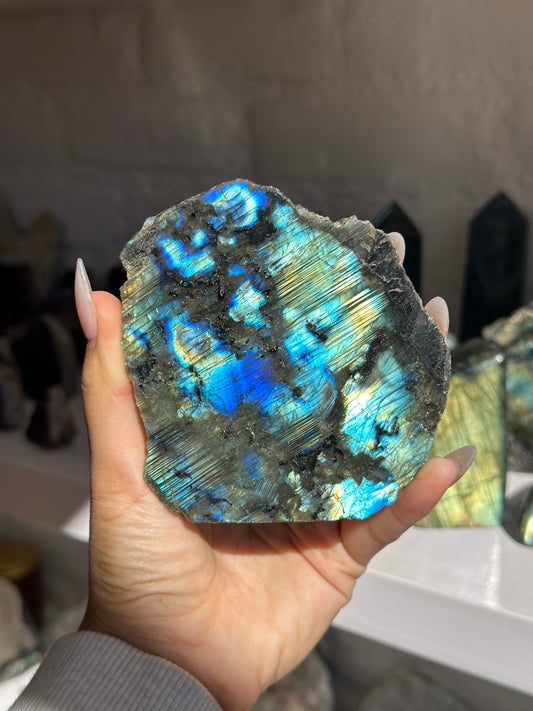 20 Labradorite