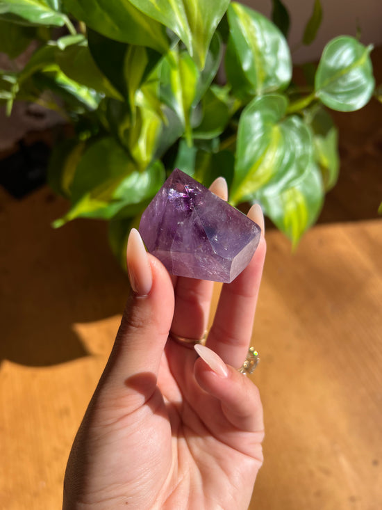 27 Amethyst point