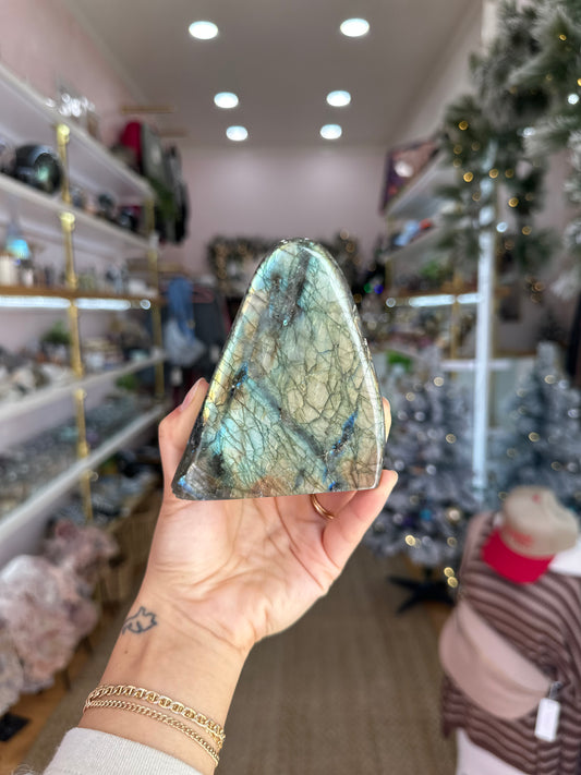 39 Labradorite
