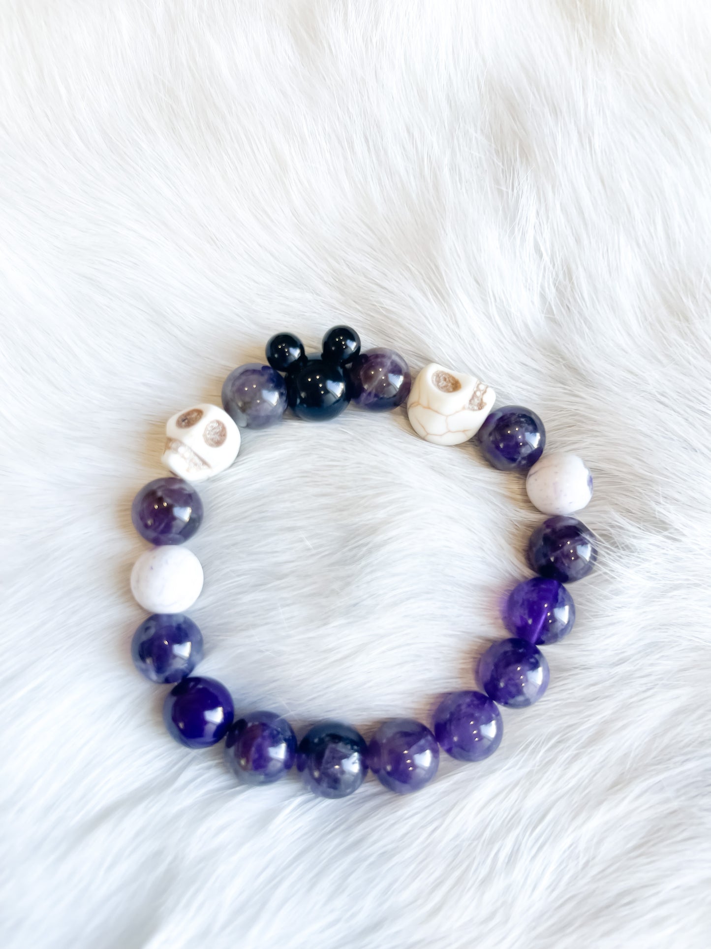 Load image into Gallery viewer, Pirates Amethyst Mickey Bracelet
