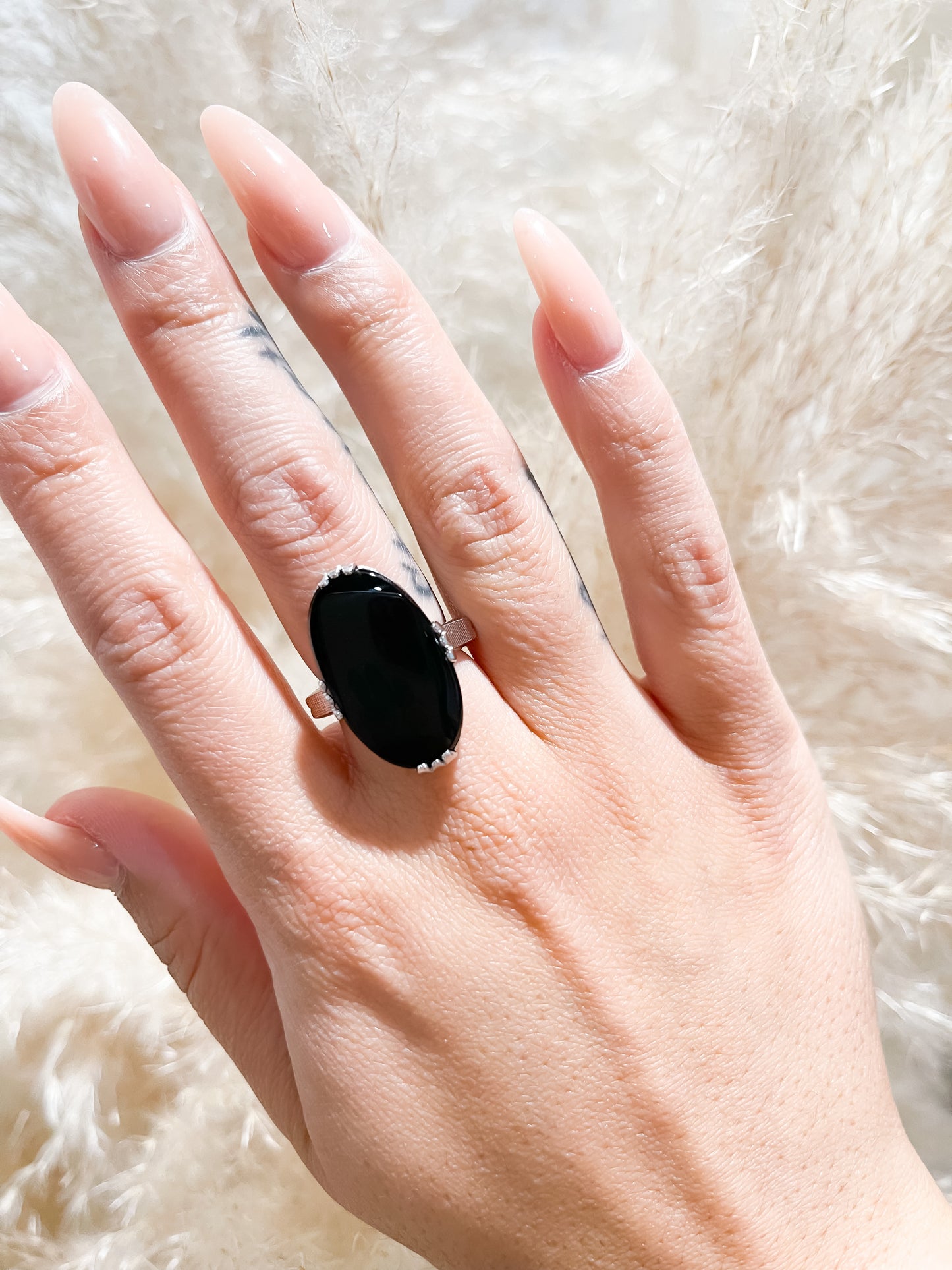 Load image into Gallery viewer, Vintage Onyx Ring
