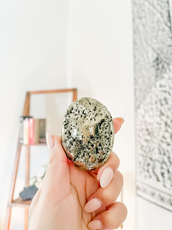 Load image into Gallery viewer, Pyrite Palm stones
